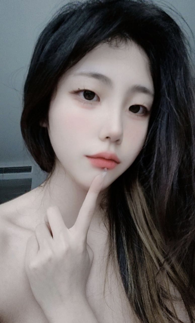 xfplay亚洲av一区二区,メイリン モデルコレクション メ,观看免费无删减完整版
